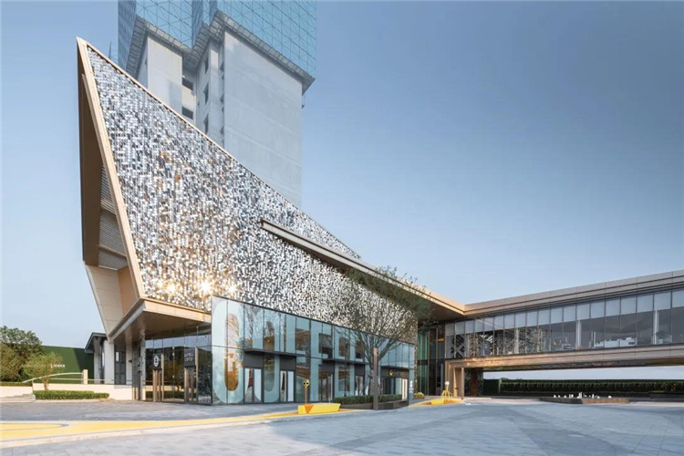 一种新型建筑景观幕墙(图1)
